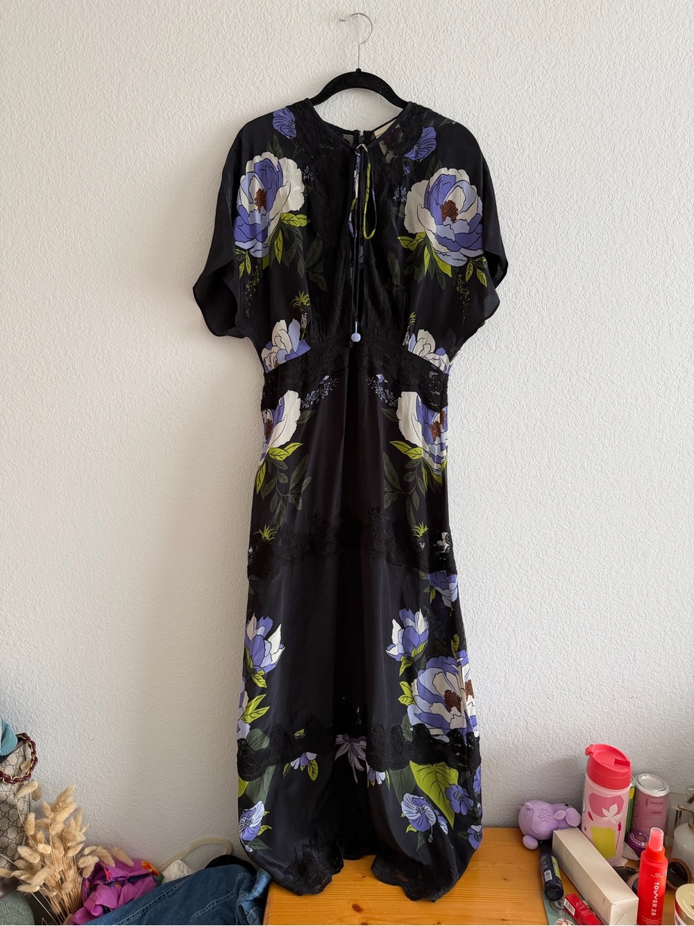 Farm Rio Soft Garden Laces Short-Sleeve Maxi Dress Medium - Picture 5 of 8